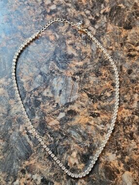 Silver Crystal Tennis Necklace - Elegant Clear Sparkle